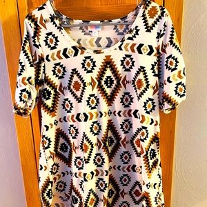 Lularoe Morgan top